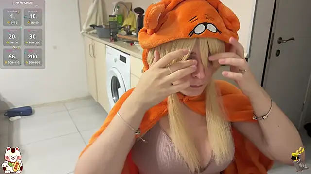 Snapshot of ShiroiFubuki chatting on 12-03-25, 06:28 ShiroiFubuki online show from 12-03-25, 06:28