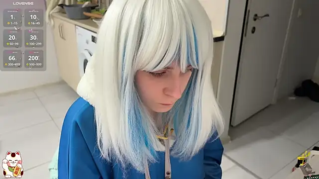 Snapshot of ShiroiFubuki chatting on 12-04-25, 07:00 ShiroiFubuki online show from 12-04-25, 07:00