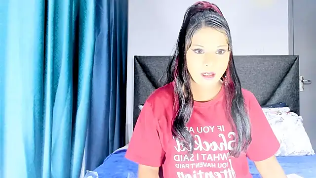 Snapshot of IndianBibix chatting on 01-09-25, 06:04 IndianBibix online show from 01-09-25, 06:04