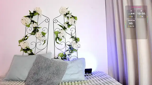 Jiggly   online show from 09-20-25, 01:28