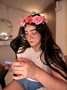 Lia flowers online show from 11-03-25, 11:15