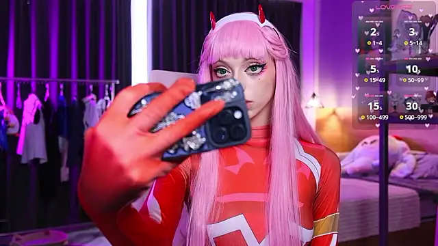 Snapshot of HolliWould_ chatting on 02-20-26, 09:21 HolliWould online show from 02-20-26, 09:21