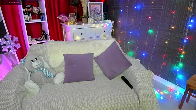 Queen baby online show from 12-31-24, 02:40