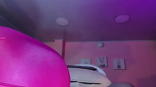 Snapshot of Patty_jenkinss_ chatting on 03-17-25, 03:14 Patty jenkinss  online show from 03-17-25, 03:14