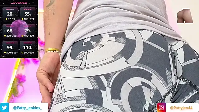 Snapshot of Patty_jenkinss_ chatting on 10-19-25, 02:34 Patty jenkinss  online show from 10-19-25, 02:34