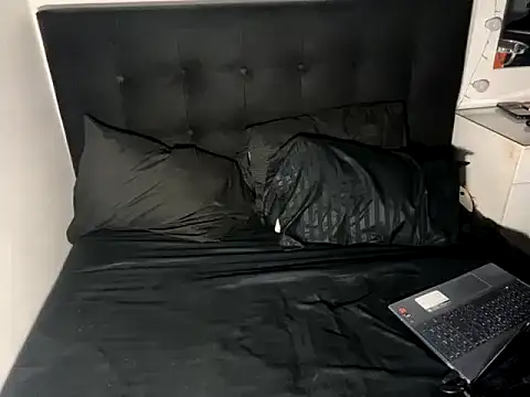 sebastiangrey06 online show from 09-12-25, 10:26