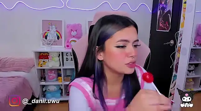 CuteDani  online show from 02-24-25, 07:41