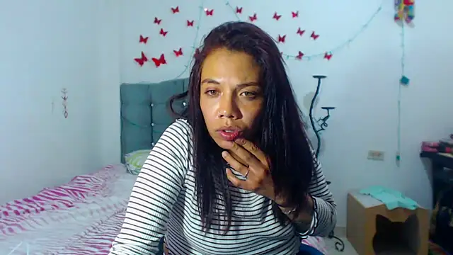 AmaraRoberts420 online show from 03-05-25, 01:42