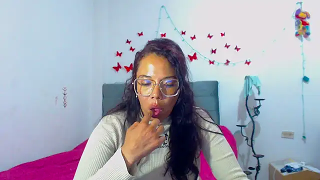 AmaraRoberts420 online show from 03-18-25, 10:37