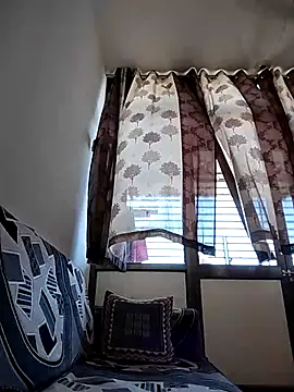 Instant chargerxh online show from 04-05-26, 06:43