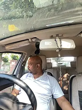 Dick 6inches online show from 10-26-25, 03:34