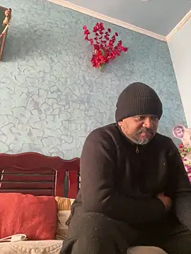 Dick 6inches online show from 12-18-25, 08:31