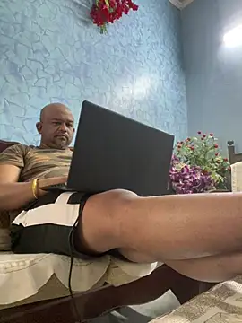 Dick 6inches online show from 02-26-26, 02:54