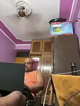 Dick 6inches online show from 04-25-26, 01:41