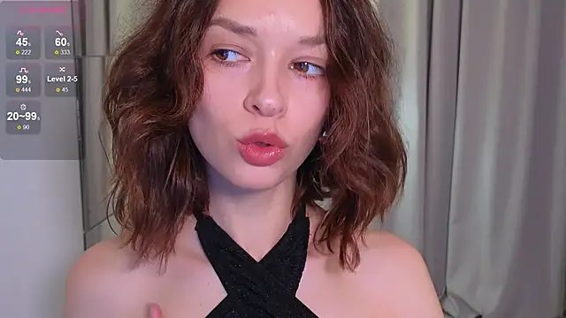 Snapshot of VivianLy_ chatting on 01-23-25, 08:04 VivianLy online show from 01-23-25, 08:04