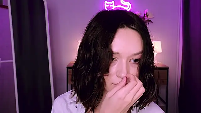 Snapshot of VivianLy_ chatting on 02-02-25, 12:35 VivianLy online show from 02-02-25, 12:35