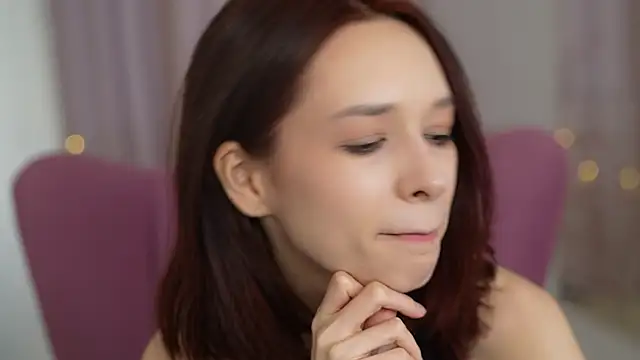 Snapshot of VivianLy_ chatting on 03-13-25, 11:19 VivianLy online show from 03-13-25, 11:19