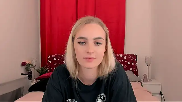 OliviaKisss online show from 02-08-25, 03:52