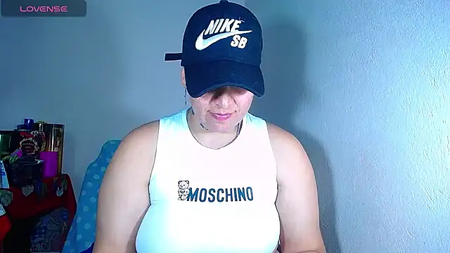 Yessi rousse online show from 12-27-24, 03:53