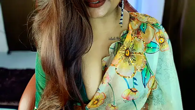 shanayaaa 1 online show from 10-21-25, 07:03