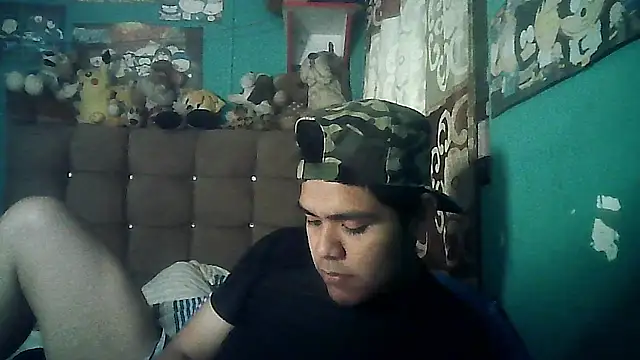 Snapshot of Valesh20 chatting on 11-22-25, 11:26 Valesh20 online show from 11-22-25, 11:26