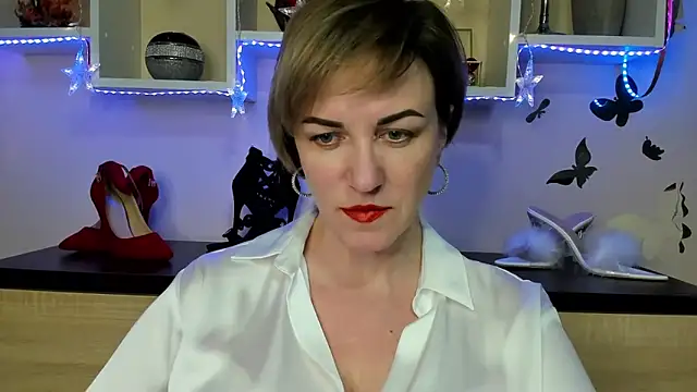 Snapshot of feliziaDesire chatting on 02-17-25, 07:10 feliziaDesire online show from 02-17-25, 07:10