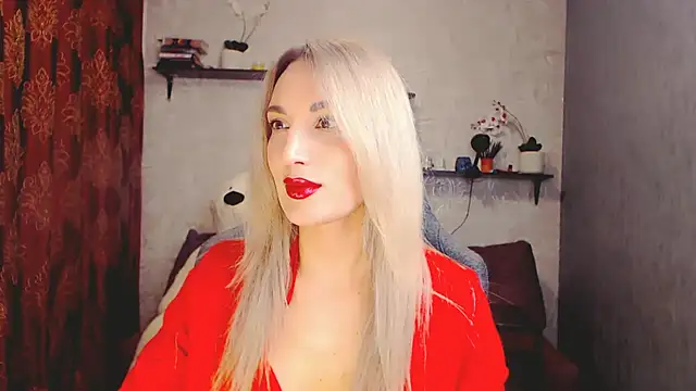 MillaXQueen online show from 02-21-25, 11:44