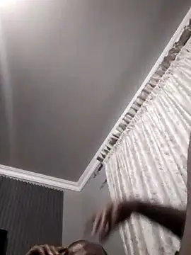 Snapshot of TheTwist chatting on 02-25-25, 11:00 TheTwist online show from 02-25-25, 11:00