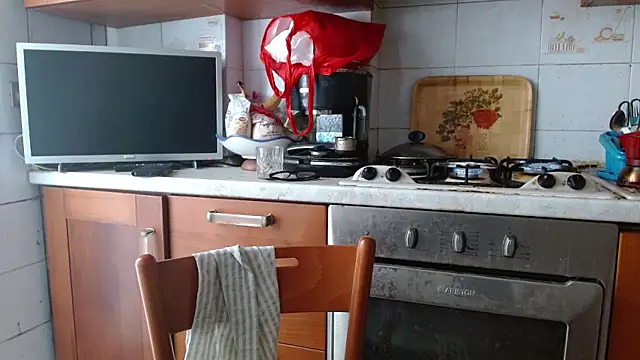 martachatte online show from 04-27-26, 07:39