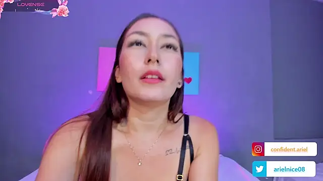 ariel35 online show from 02-22-25, 01:22