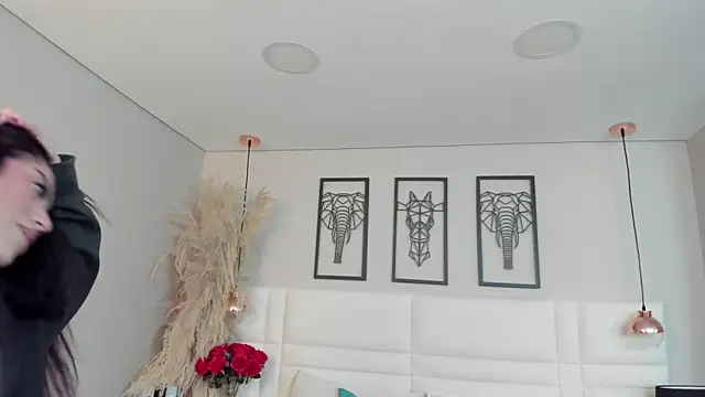 Snapshot of Rebeca_jones chatting on 11-15-25, 12:13 Rebeca jones online show from 11-15-25, 12:13