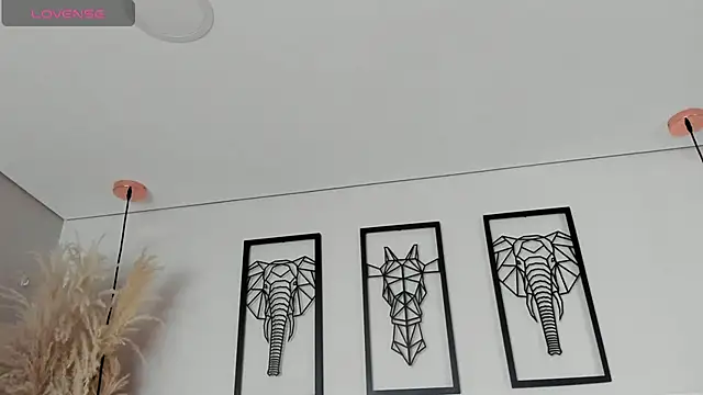 Snapshot of Rebeca_jones chatting on 11-20-25, 12:05 Rebeca jones online show from 11-20-25, 12:05