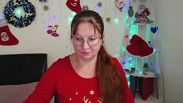 VanessaHotts online show from 12-26-24, 02:05