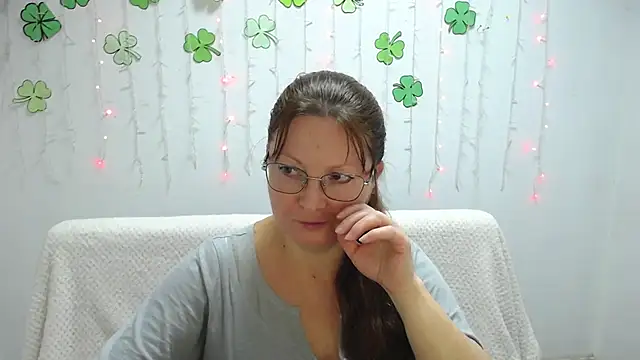 VanessaHotts online show from 03-22-25, 09:24
