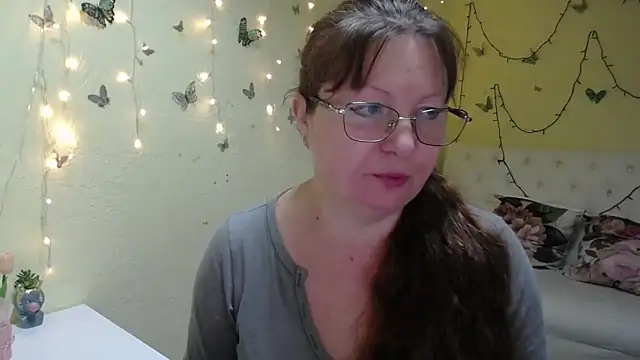 VanessaHotts online show from 03-13-26, 06:09