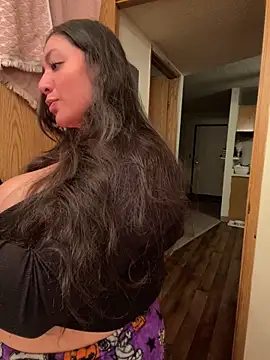 Snapshot of BustiBunny69 chatting on 12-12-24, 05:31 BustiBunny69 online show from 12-12-24, 05:31