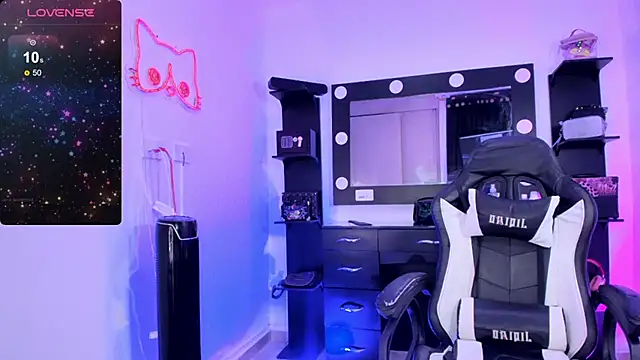 miss kitty online show from 02-05-25, 12:20