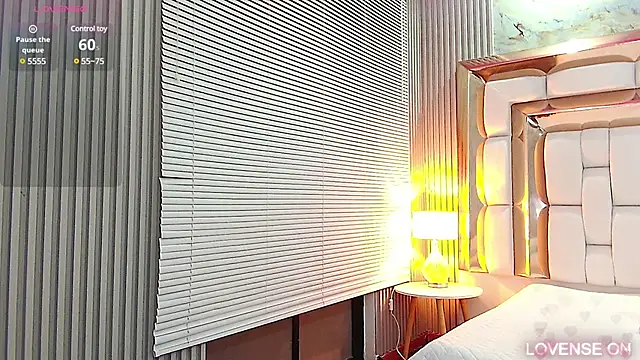 Snapshot of naughty_ebonyy chatting on 03-11-25, 02:54 naughty ebonyy online show from 03-11-25, 02:54