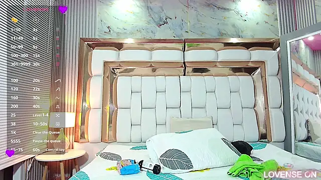 Snapshot of naughty_ebonyy chatting on 03-12-25, 03:02 naughty ebonyy online show from 03-12-25, 03:02