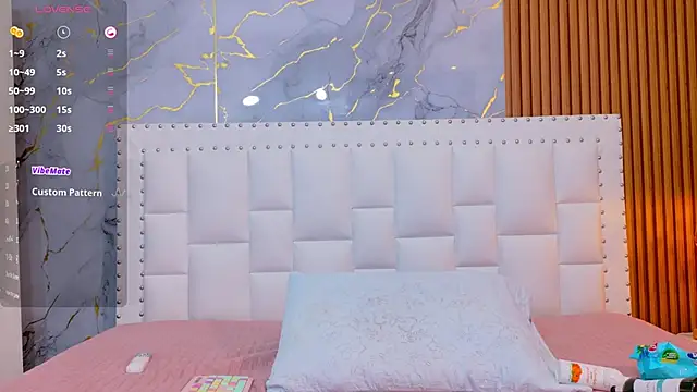 Snapshot of naughty_ebonyy chatting on 09-19-25, 03:19 naughty ebonyy online show from 09-19-25, 03:19