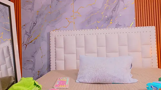 Snapshot of naughty_ebonyy chatting on 11-11-25, 02:55 naughty ebonyy online show from 11-11-25, 02:55