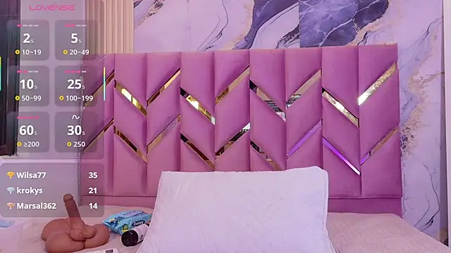 Snapshot of naughty_ebonyy chatting on 11-15-25, 03:04 naughty ebonyy online show from 11-15-25, 03:04