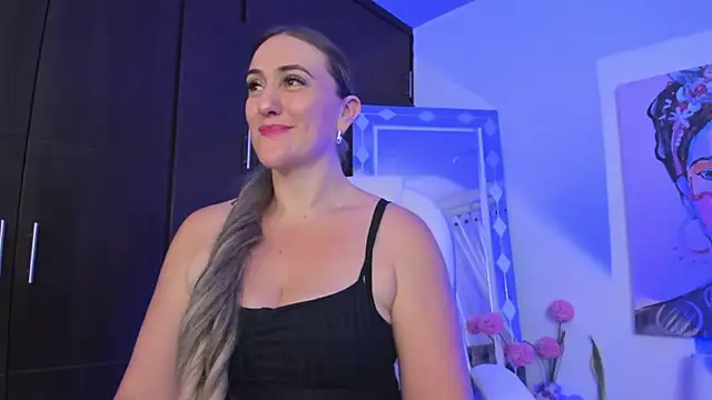 Snapshot of ELA_PS chatting on 01-28-25, 12:00 ELA PS online show from 01-28-25, 12:00