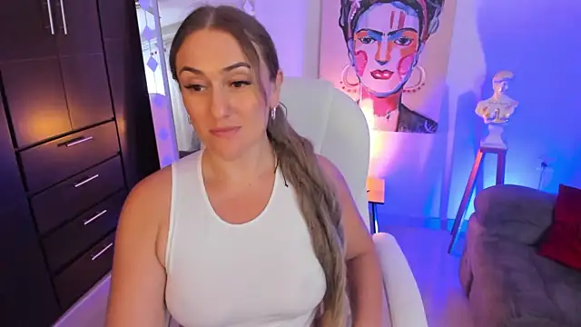 Snapshot of ELA_PS chatting on 01-30-25, 03:29 ELA PS online show from 01-30-25, 03:29