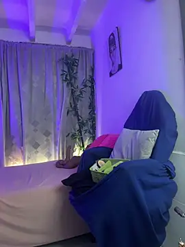 lonely shewolf online show from 06-03-26, 05:07