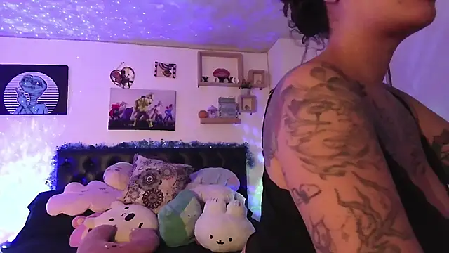 Snapshot of chanell_tattoo chatting on 12-16-24, 12:04 chanell tattoo online show from 12-16-24, 12:04