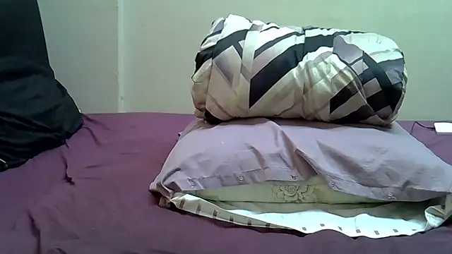 Snapshot of AddictiveAssCurves chatting on 12-18-25, 10:10 AddictiveAssCurves online show from 12-18-25, 10:10