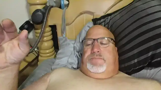 Bigbear0563 online show from 09-10-25, 04:51