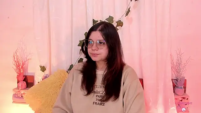 Snapshot of Mey_moon chatting on 02-28-25, 06:09 Mey moon online show from 02-28-25, 06:09