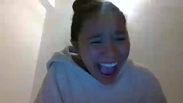 Snapshot of _andygirl chatting on 01-31-25, 01:33  andygirl online show from 01-31-25, 01:33